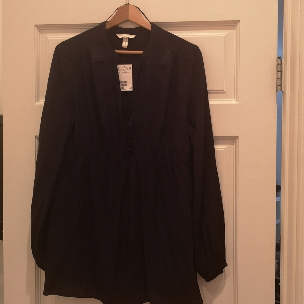 New, unworn maternity blouse from H&M